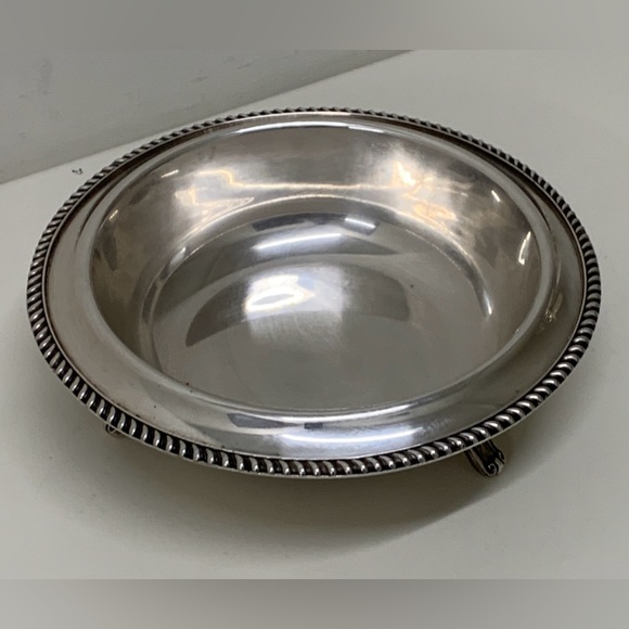 Vintage Friedman Silver Company 3 Footed Gadrooned Border Rimmed Serving Bowl - Picture 13 of 14